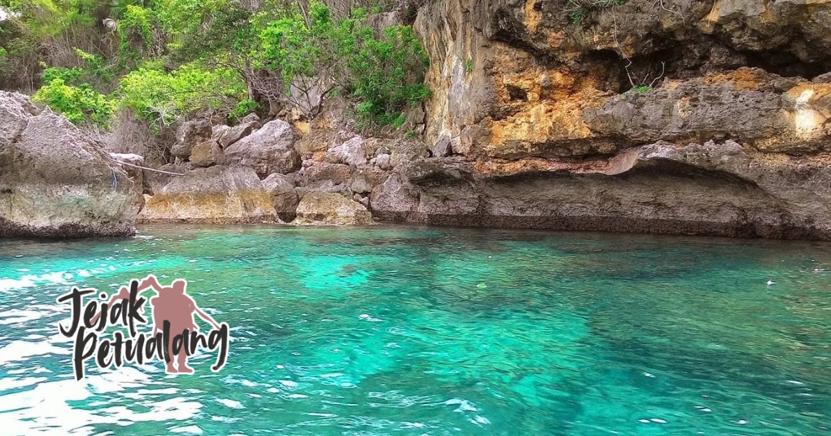 Blue Lagoon Banyuwangi Bernuansa Tropis 2 Blue Lagoon Banyuwangi dari dekat