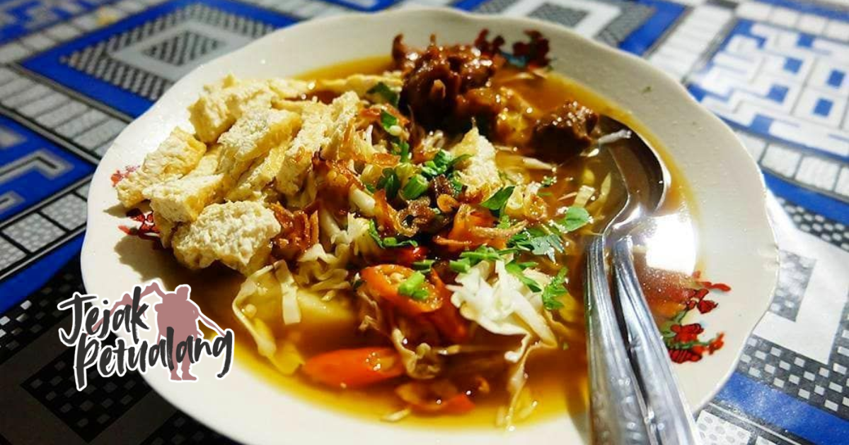 Lontong krubyuk khas daerah