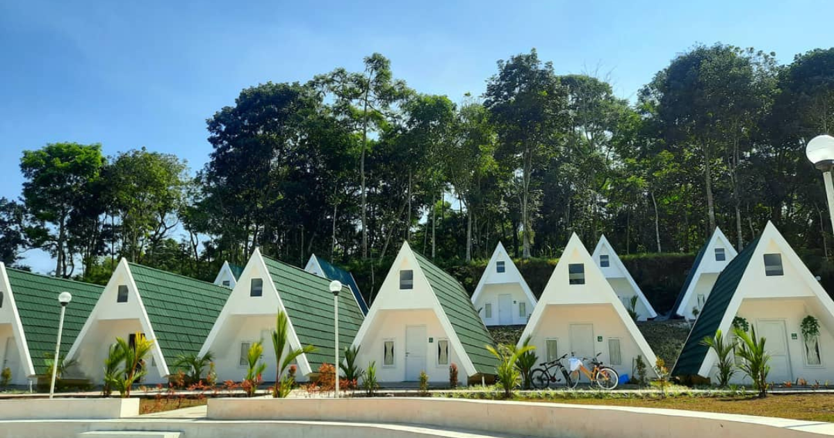 Panorama indah sekitar penginapan Batu Hoda